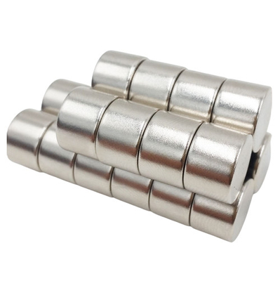 satın al Çinko Kaplama Güçlü Endüstriyel Neodim Mıknatıslar N50 Güçlü 20 * 20mm online manufacture