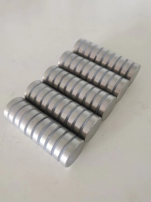 satın al Gümüş Renk Dairesel Neodim Mıknatıslar Küçük Disk N52 Sınıf 25mm X 2mm online manufacture