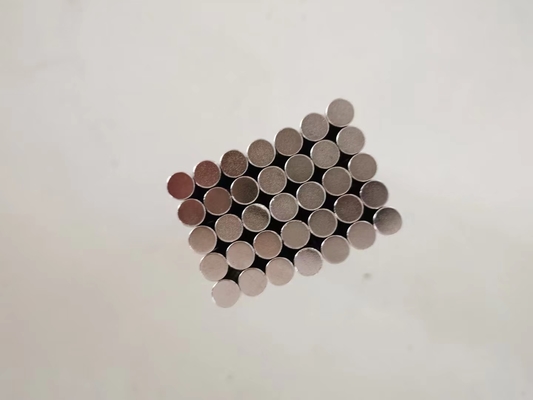 satın al N35 Süper İnce D8 * 1 mm Ambalaj Kutusu için Küçük Diskli Neodimyum Mıknatıs online manufacture