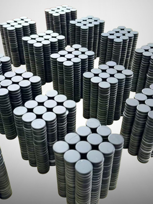 satın al Endüstriyel Kullanım Neodymium Black Epoxy Nadir Toprak N35 Küçük Disk Mıknatısı Buzdolabı için online manufacture