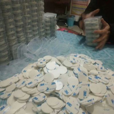 satın al N35 Sınıfı Neodimyum Daimi Mıknatıslar Disk 10x1mm, 3M Çift Taraflı Bantlı online manufacture